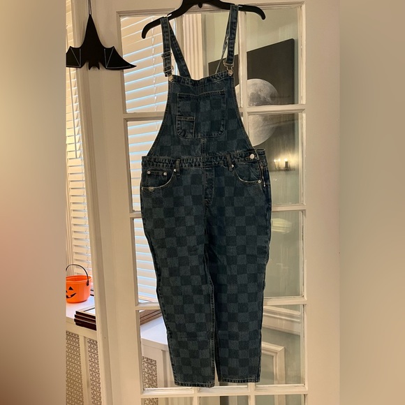 💙NWT Signature8 Dolls Kill Checkered Denim Overalls - Size Large💙 - Picture 3 of 5